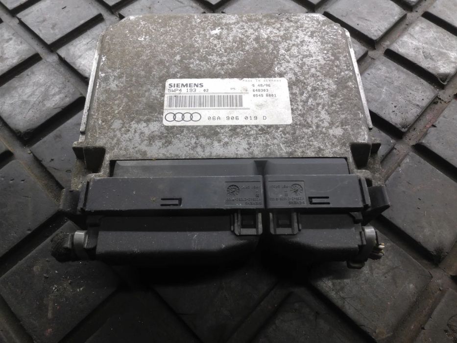 KOMPUTER STEROWNIK SILNIKA AUDI A3 8L 1.6 06A906019D 5WP4193
