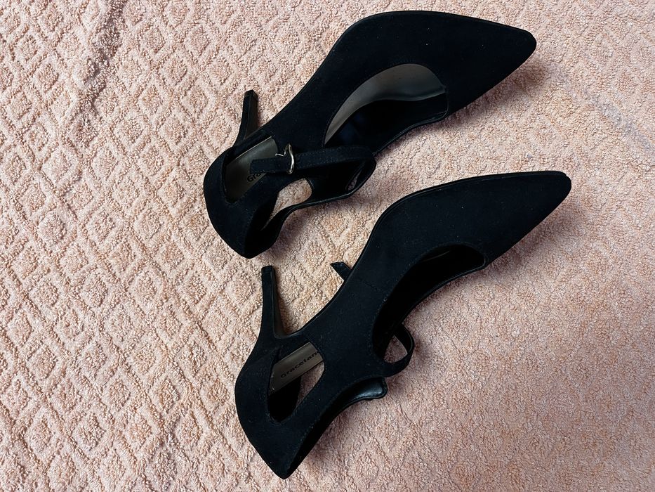 Продам жіночі туфлі