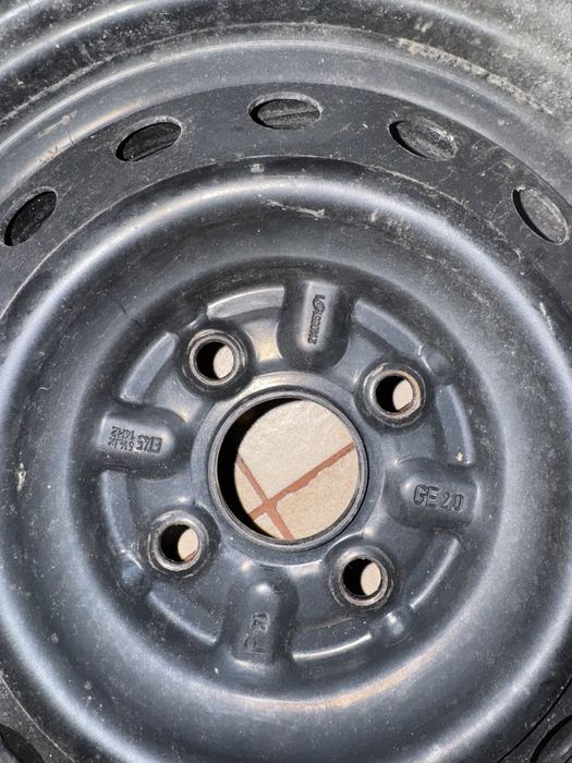 Stalowa felga 14 cali Toyota Yaris