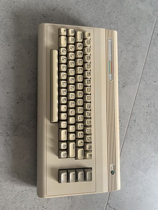 Commodore c64 dla kolekcjonera retro