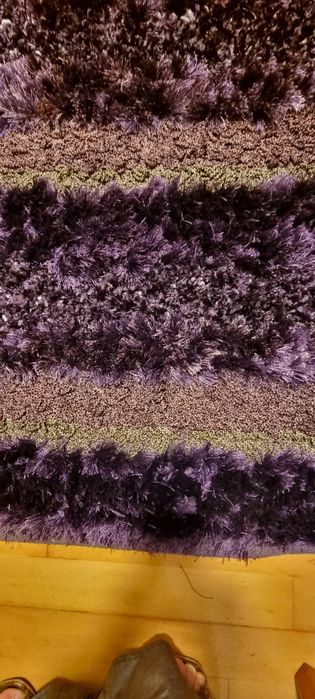 Tapete de pelo alto 210 x 140 cm -75 €
Tapete de pelo alto 210 x 140 cm -75 €