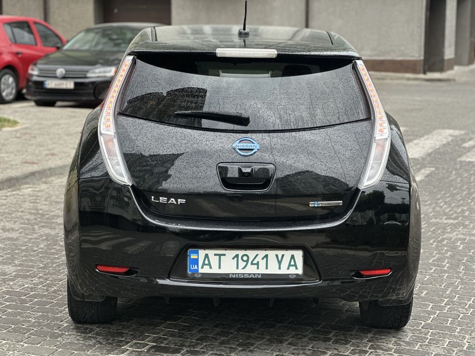 Продам Nissan Leaf 2017