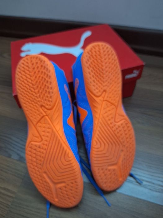 Nowe Buty halówki rozm. 38  firmy Puma
