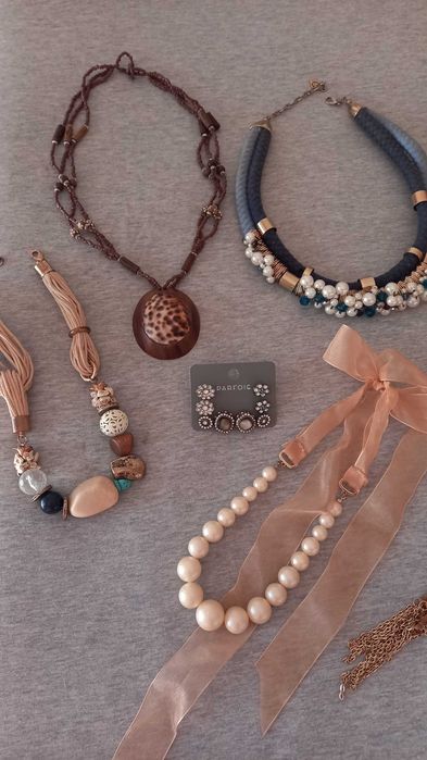 Conjunto de colares