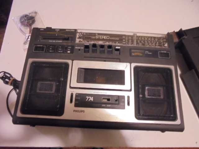 Radiomagnetofon Philips 774