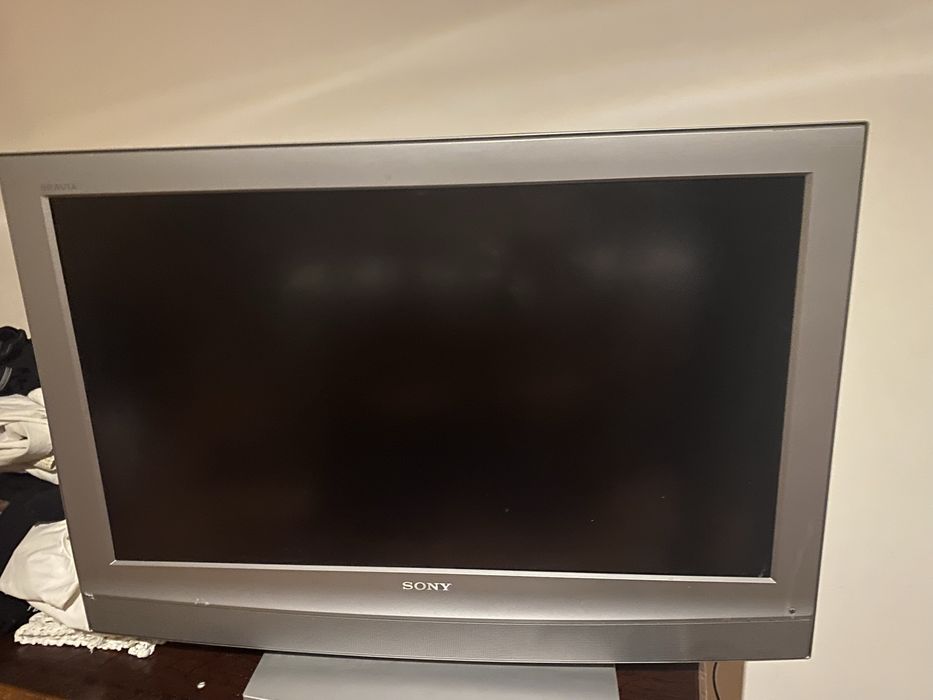 TV sony cinzenta