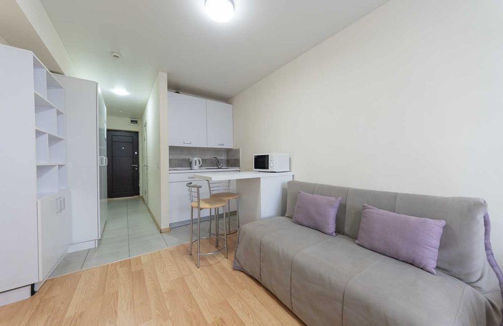 Подобова оренда, біля метро -живіть з комфортом!