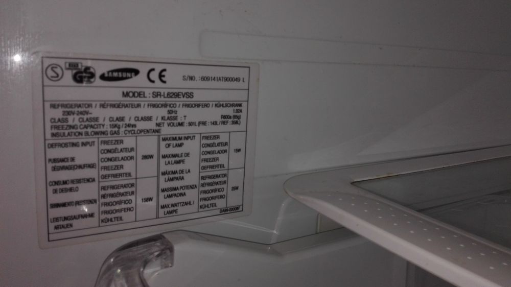 Продам холодильник Samsung. Привезений з Німеччини. Стан ідеал.