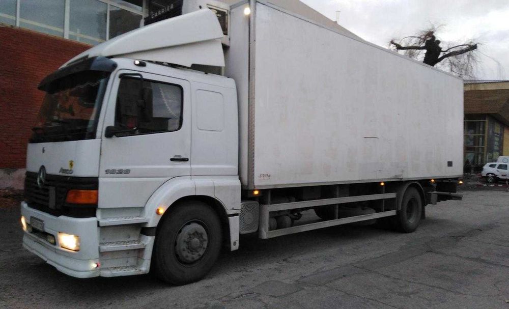 Вантажні перевезення Переїзди фура Грузоперевозки Фура Газель Тент ТИР