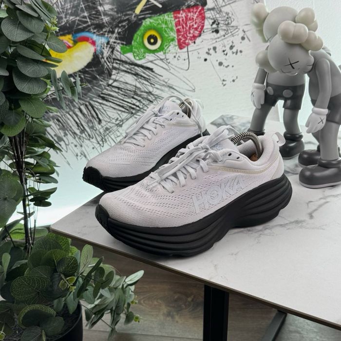 Кросівки Hoka Bondi 8 40.5 розмір Е5499