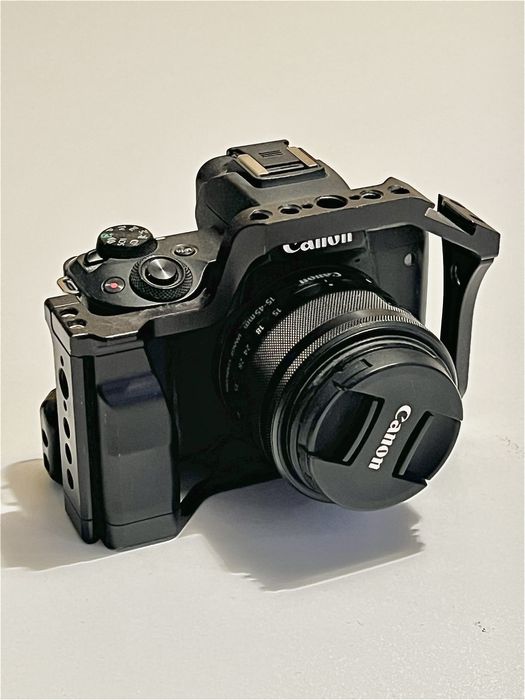 CANON EOS M50 Kit EF-M 15-45 STM  + клітка + адаптер