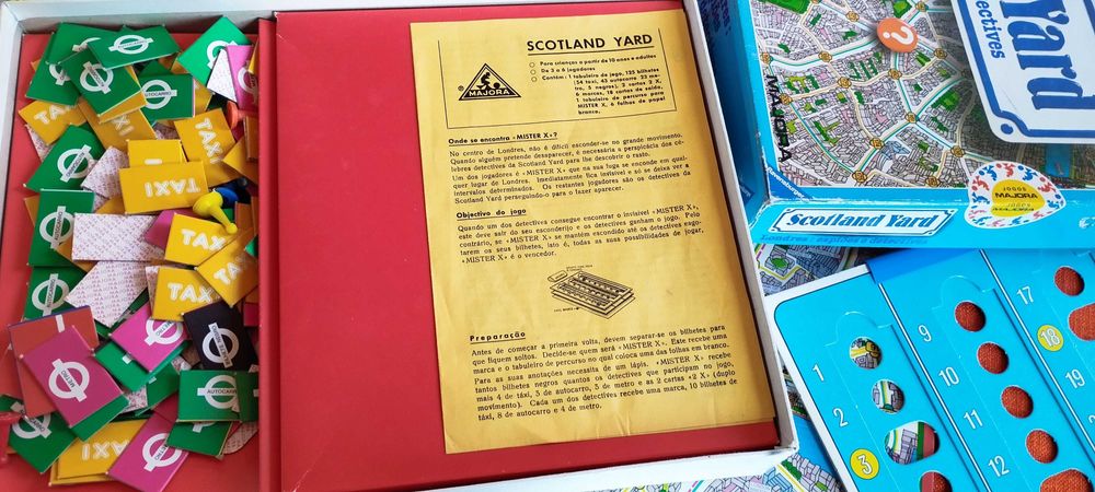 Jogo de Tabuleiro Scotland Yard Londres: Espiões e Detectives - Majora