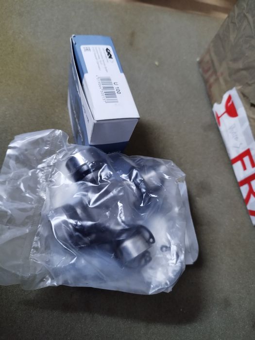 Nissan Terrano 2 Ford Maverick vários