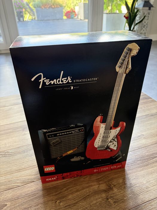 LEGO® 21329 Ideas - Fender Stratocaster