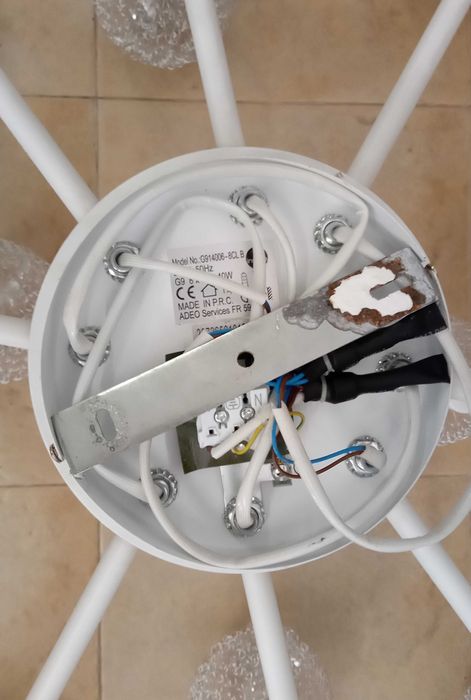 Candeeiro de 8 spots, mod IKEA, pouco uso