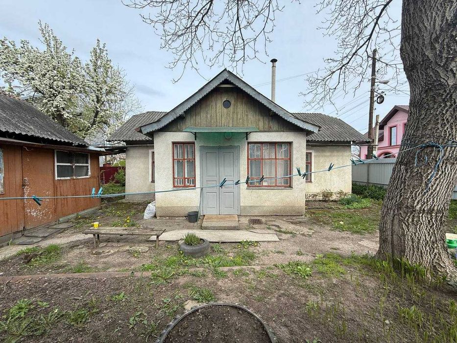 Продаж будинку в затишному приватному секторі — вул. 22 Січня