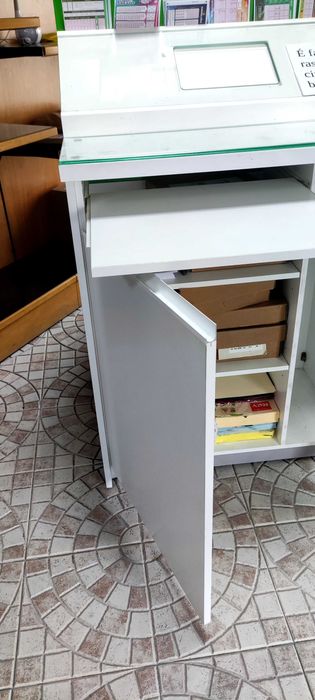 Balcão para comércio