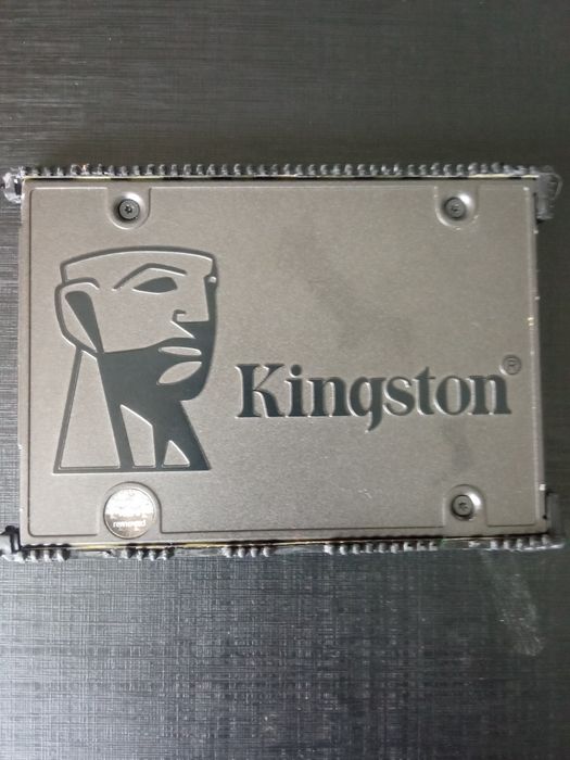 SSD накопитель.240GB