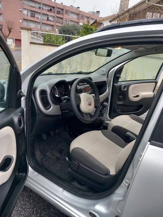 Fiate panda Nacional cinza prata