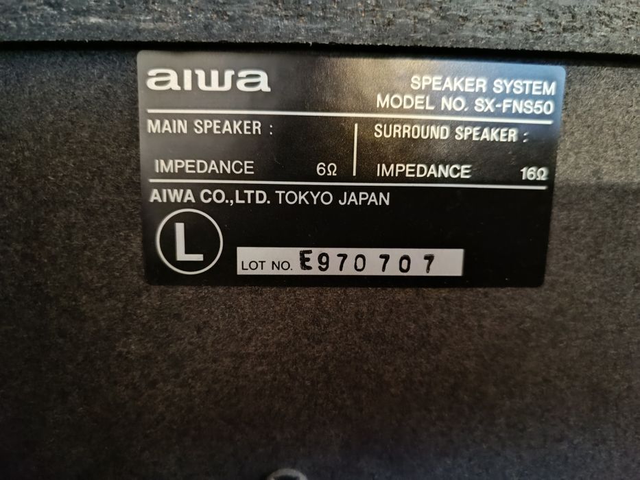 Музичний центр AIWA NSX-S50  з пультом, працює,CD потребує чистки.