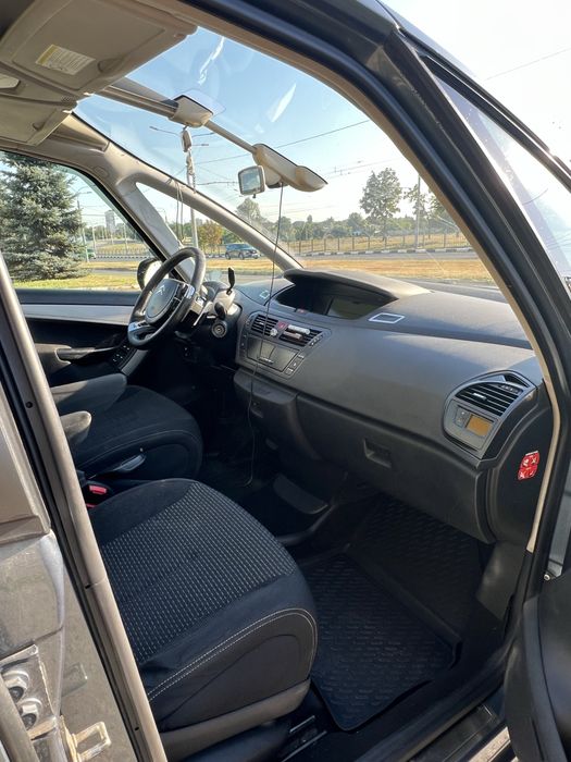 Citroën Grand C4 Picasso 1.6 HDi • АКПП • Круиз • Климат