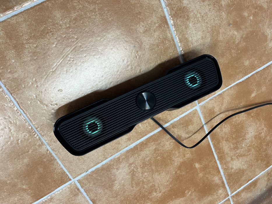 Coluna de som gamer RGB