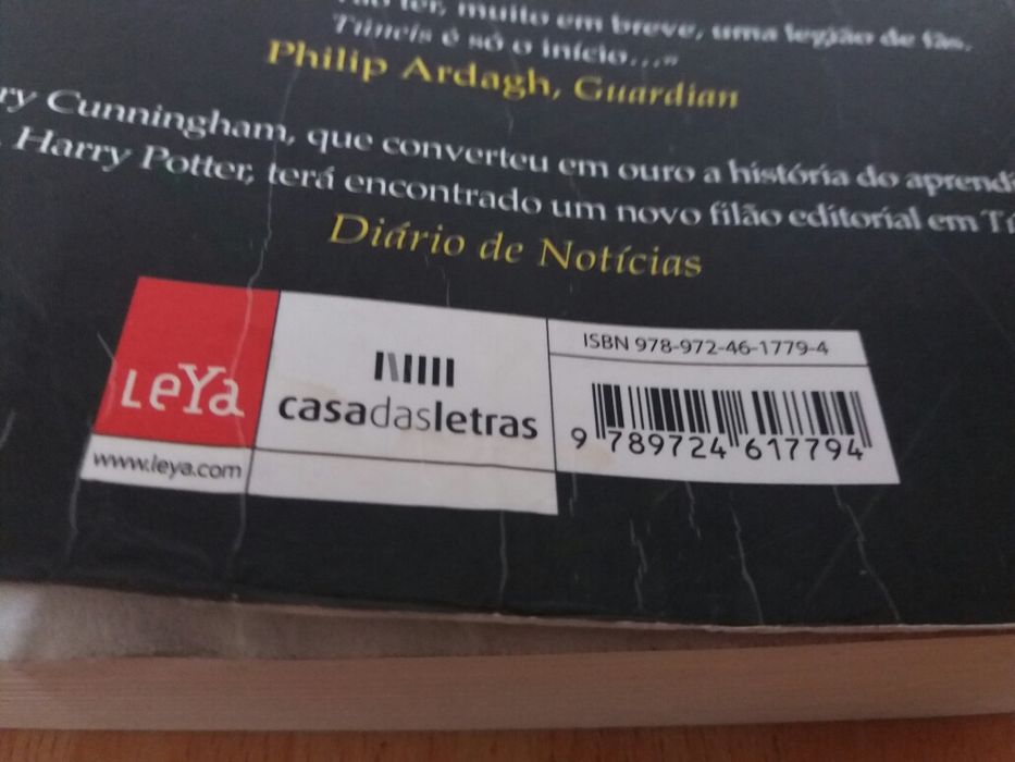 Livro: Túneis - O Segredo da Cidade Eterna