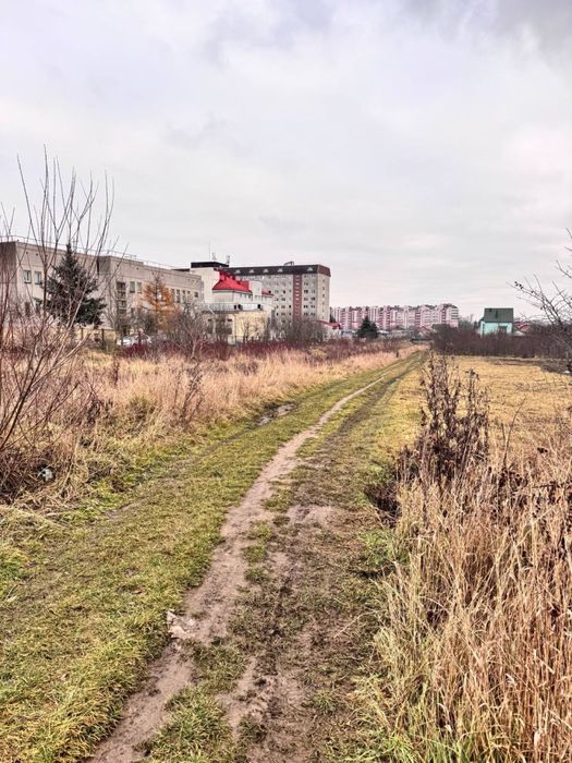 Продаєтсья землева ділянка в Пасічній під забудову 4 соток