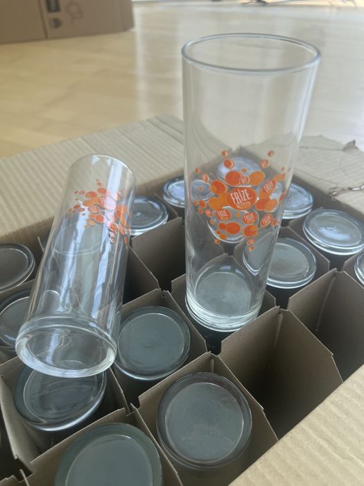 Copos novos de agua (frize) novos