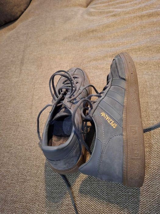Adidas SPEZIAL cinzentos