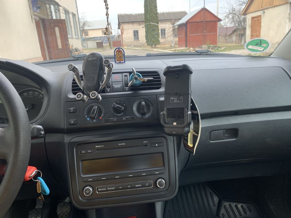 Шкода фабія 1.6 дизель 2011 рік