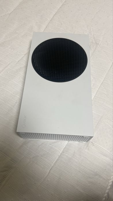 Xbox series s 500 gb como nova com 2 comandos