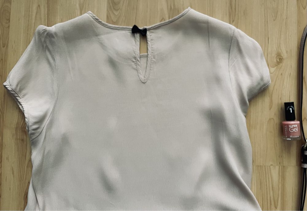 Luźna bluzka z falbankami Mohito, pudrowy róż