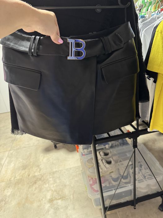 Balmain коженая юбка короткая размер 40