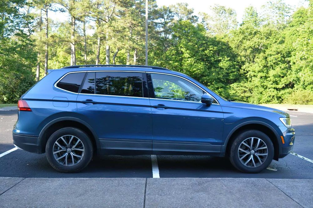 Volkswagen Tiguan      2020