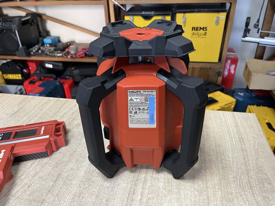 Hilti PR 40-22 Nuron / ротаційний лазерний рівень Хілті Нурон