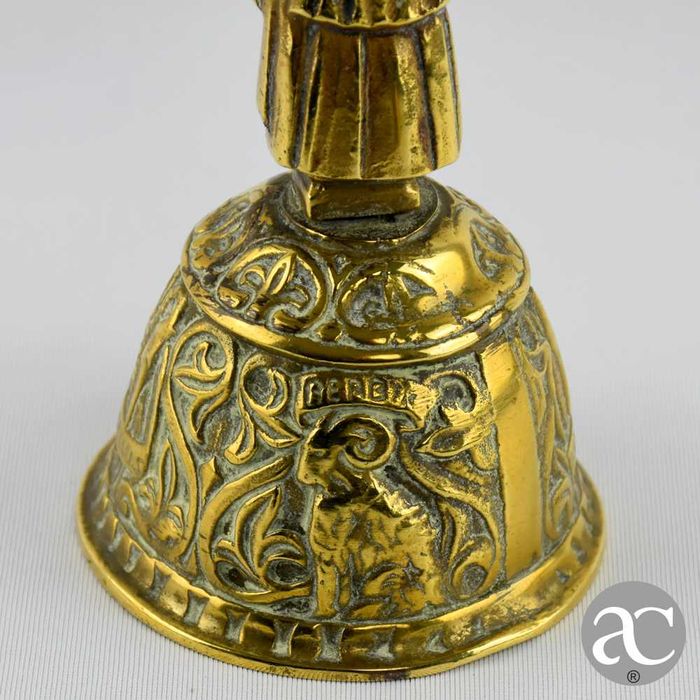 Campainha em bronze, Nossa Senhora e Menino