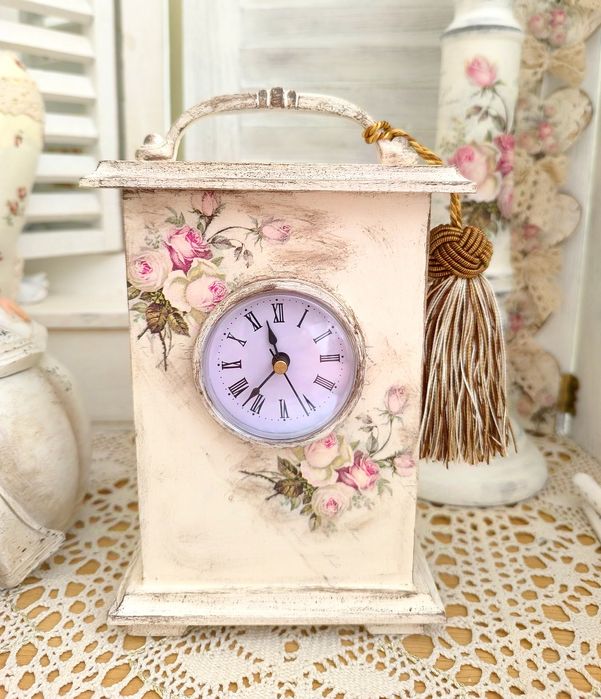 Zegar kominkowy róże