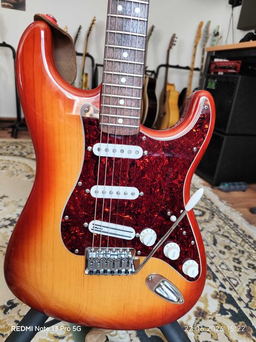 Fender Stratocaster - piękny jesion.