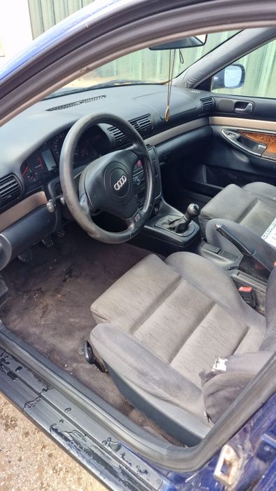 Audi A4 B5 1.9 tdi p/ peças