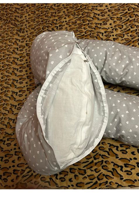 Подушка для беременных и кормящих.