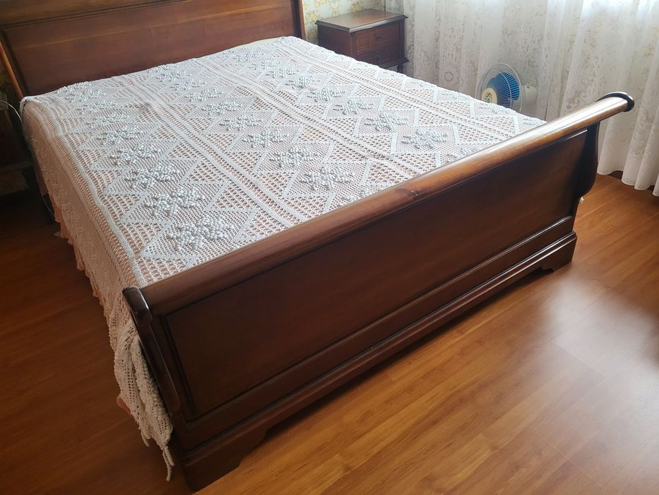 Cama em cerejeira maciça Luis Filipe