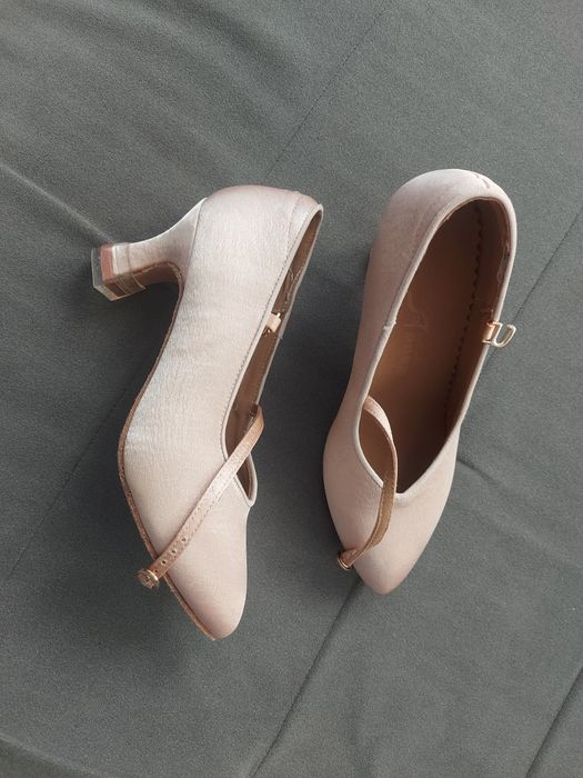 Buty taneczne do standardu