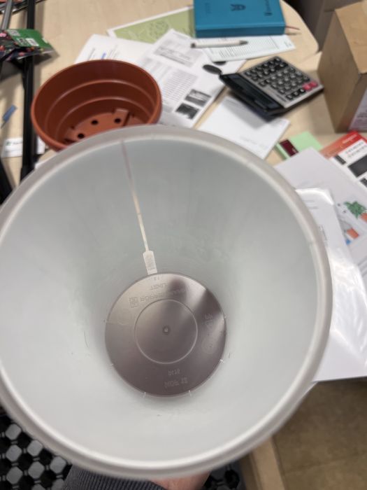 Горщик з капілярним поливом