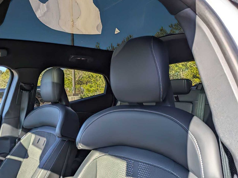 Ford Mustang Mach-E GT      2023