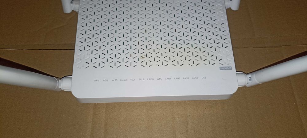 10x Dasan H660 GM GPON ONT 4x GE router NAT, Wifi 2.4 i 5 GHz