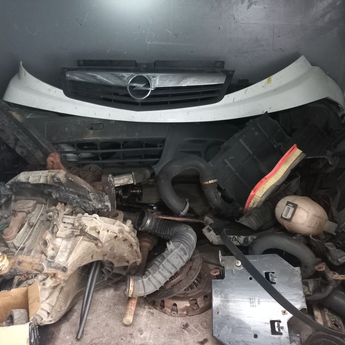 Продам запчасти рено трафик