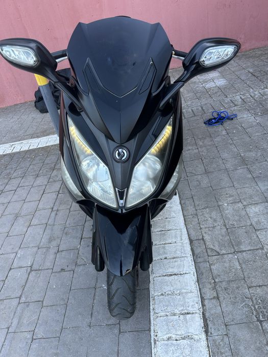 Scooter Sym gts 125