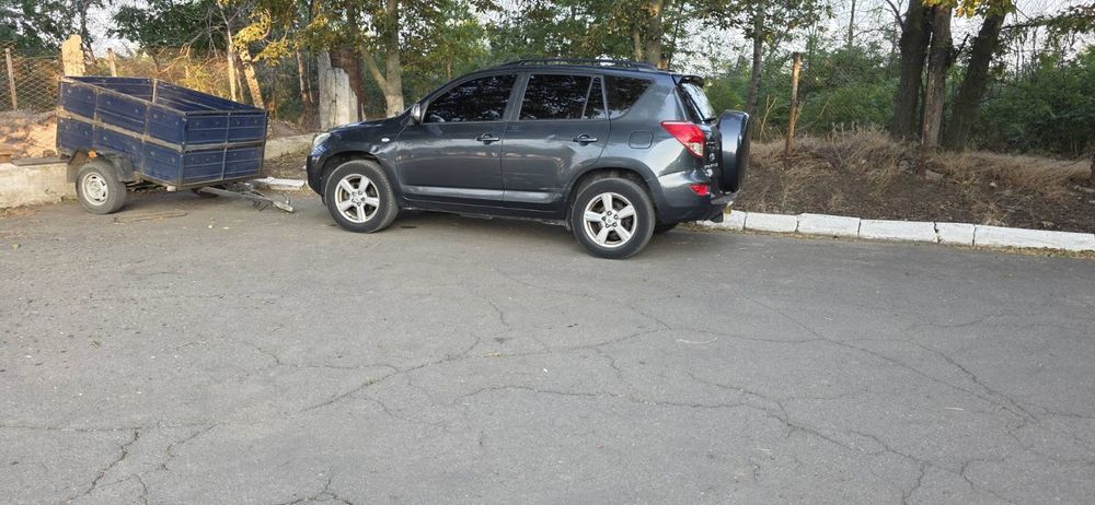 Продам автомобіль авто Тойота