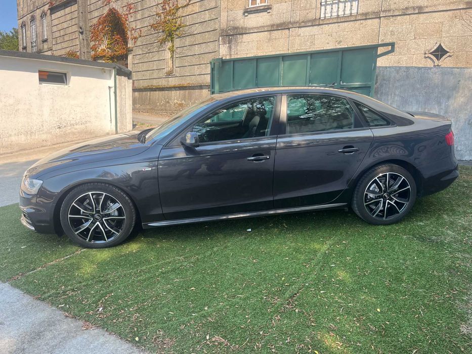 Audi A4 2.0Tdi S Line S Tronic